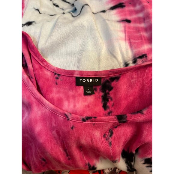 TORRID Soft-Stretch Challis Top, Size 2 - Picture 5 of 8